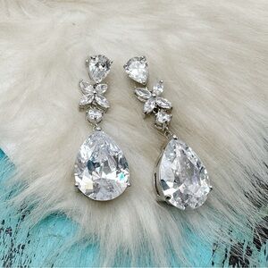 Flower Teardrop Crystal Chunky Statement Earrings Pierced Dangle Drop Post